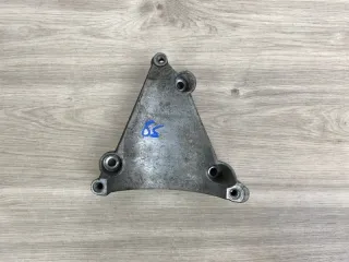 06E260835C Кронштейн компрессора кондиционера Audi A6 C6 (S6,RS6) Арт 2-781486, вид 11