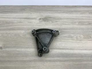06E260835C Кронштейн компрессора кондиционера Audi A6 C6 (S6,RS6) Арт 2-781486, вид 13