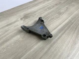 06E260835C Кронштейн компрессора кондиционера Audi A6 C6 (S6,RS6) Арт 2-781486, вид 3