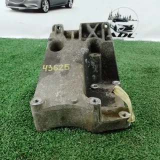 4M5Q19D624 Кронштейн Ford Focus 1 Арт 2-784472, вид 2