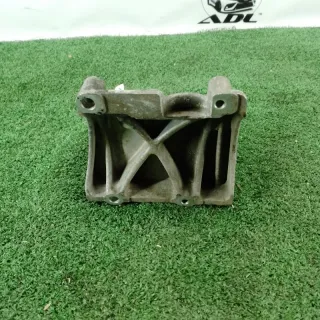 4M5Q19D624 Кронштейн Ford Focus 1 Арт 2-784472, вид 4