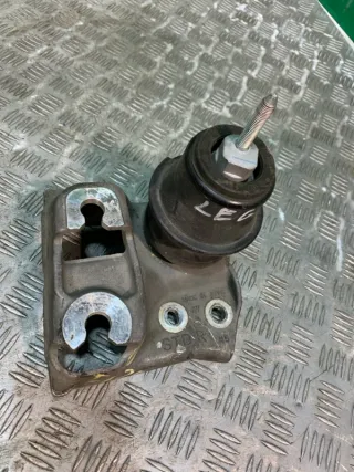  Подушка крепления двигателя Subaru Legacy 3 Арт 2-808868, вид 2