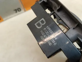 MR587944 Кнопка стеклоподъемника Mitsubishi Colt 6 Арт 2-810282, вид 7