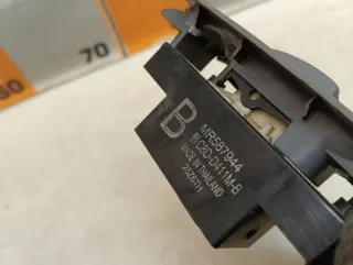 MR587944 Кнопка стеклоподъемника Mitsubishi Colt 6 Арт 2-810282, вид 8