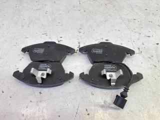 JZW698151B Колодки тормозные Audi A1 Арт 2-828811, вид 2