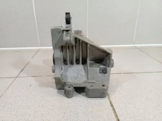 11167802639 Кронштейн компрессора кондиционера BMW 1 E81/E82/E87/E88 Арт 2-855448, вид 3