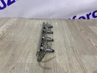 MN143973 Топливная рампа Mitsubishi Lancer 10 4.0л Арт 2-861576, вид 2
