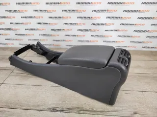 A20368065508K15 Подлокотник Mercedes C W203 Арт 2-865283, вид 1