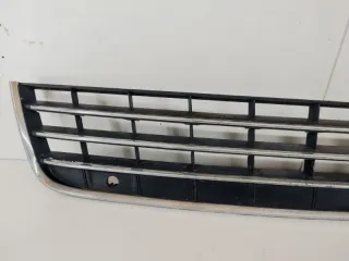 7P6853677A Заглушка (решетка) в бампер Volkswagen Touareg 2 Арт 2-868448, вид 2