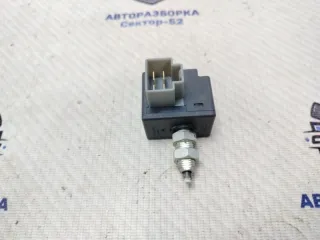 938103K000 Датчик включения стоп-сигнала Kia Sportage 2 Арт 2-870302, вид 1
