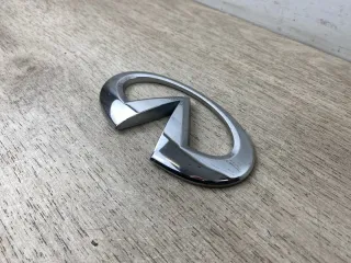 908911CA0A Эмблема крышки багажника Infiniti QX70  Арт 2-889362, вид 3