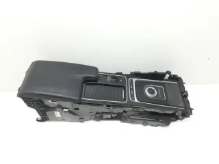 T4A3746 Консоль центральная Jaguar F-Pace Арт 2-903000, вид 1