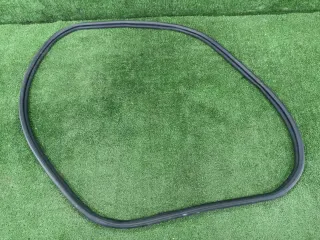98651261100 Уплотнитель резинка Porsche Boxster 986  Арт 2-905290, вид 1