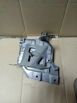 60630TL1G00ZZ Подставка под акб Honda Accord 8 Арт 2-910179, вид 4