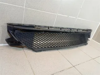 A2058852501 Решетка в бампер центральная Mercedes C W205 Арт 2-911872, вид 3