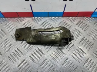1638137010 Кронштейн генератора Toyota Corolla E150 Арт 2-912326, вид 4