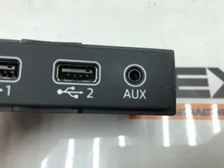 8W0035736 Блок usb Audi Q5 2 Арт 2-917509, вид 2