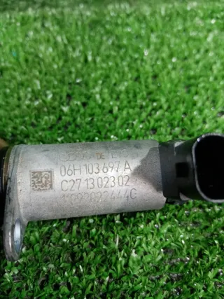 06H103697A Клапан изменения фаз vvti / регулировки газораспределения Audi A4 B8 Арт 2-918095, вид 5