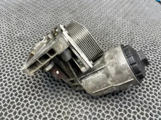 070115389E Кронштейн масляного фильтра Volkswagen Touareg 1 2.5л Арт 2-921633, вид 4