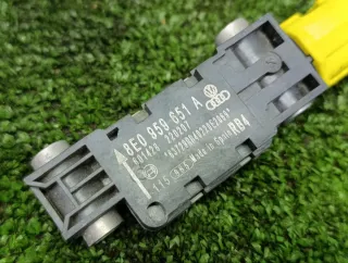 8E0959651A Датчик удара Audi TT 2 Арт 2-931902, вид 2