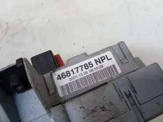 46817785 Блок предохранителей Fiat Doblo 2 Арт 2-937774, вид 9