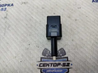25320AX00E Датчик включения стоп-сигнала Nissan Juke 1 Арт 2-940321, вид 3