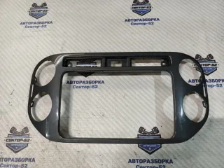 5N0858069JCIU Накладка на торпедо Volkswagen Tiguan 2 Арт 2-940541, вид 1