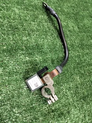 A0009050054 Клемма минусовая с датчиком Mercedes GLK X204 Арт 2-944916, вид 1