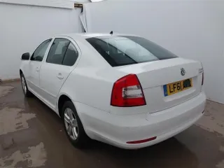 5K0615424A Суппорт Skoda Octavia A5 Арт 2-947673, вид 5