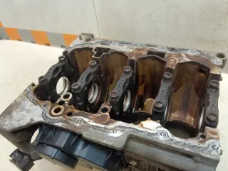 04E100033P Блок цилиндров Skoda Octavia A7 Арт 2-951653, вид 8