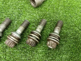 95536105710 Болты колесные Porsche Cayenne 957 Арт 2-952195, вид 5