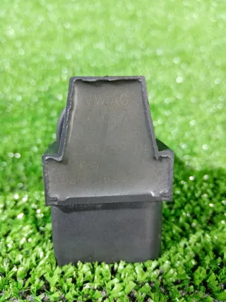 036905715G Катушка зажигания Volkswagen Passat B7 Арт 2-957640, вид 3