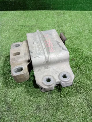 1K0199555N Подушка крепления двигателя Volkswagen Golf 5 Арт 2-957650, вид 2