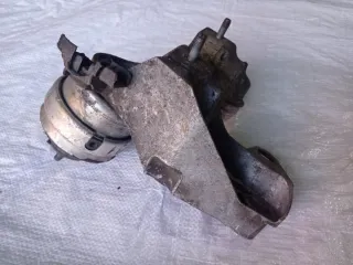 8E0199352D Кронштейн двигателя Audi A6 C5 (S6,RS6) Арт 2-958244, вид 3