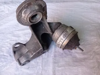 8E0199352D Кронштейн двигателя Audi A6 C5 (S6,RS6) Арт 2-958244, вид 4