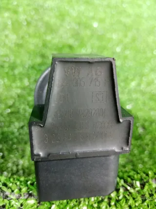 036905715F Катушка зажигания Volkswagen Passat B7 Арт 2-963341, вид 3
