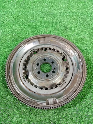 036105266C Маховик двухмассовый Volkswagen Golf 5 Арт 2-963380, вид 1