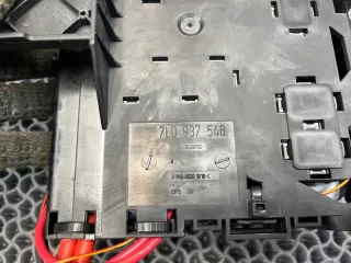 7L0937548C Блок предохранителей Volkswagen Touareg 1 Арт 2-963911, вид 9