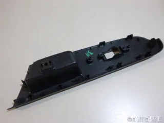 Накладка блока управления стеклоподъемниками Mitsubishi ASX restailing 2 2012г. 7222B100XA - Фото 4