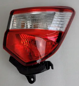 52155-0D220 Фонарь задний правый Toyota Yaris 3 Арт e12786815, вид 1