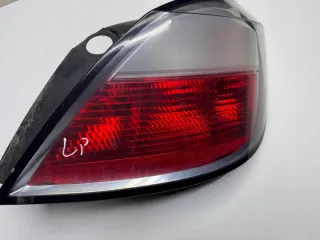  Фонарь задний правый Opel Astra H Арт e12784702, вид 1