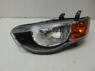 8301B179 Фара левая Mitsubishi Colt 6 restailing Арт e12783491, вид 1