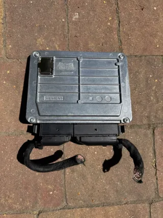 3B0906018F Блок управления двигателем Volkswagen Passat B5 Арт e12767011, вид 3