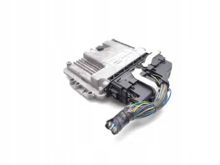 F1FA-12A650-ATF Блок управления двигателем Ford Focus 3 Арт e12763325, вид 1