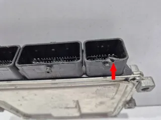 V29086933A 237109719R 237105500R Блок управления двигателем Dacia Logan 2 Арт e12762975, вид 4