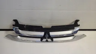  Решетка радиатора Mitsubishi Outlander 3 Арт e12762854, вид 1