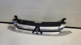  Решетка радиатора Mitsubishi Outlander 3 Арт e12762854, вид 3