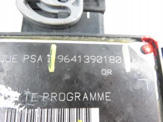9642414780 9641390180 R04080027C Блок управления двигателем Citroen Berlingo 1 Арт e12762703, вид 3