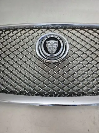 2007-2011 8X23-8B271-AC Решетка радиатора Jaguar XF 250 Арт e12762109, вид 3