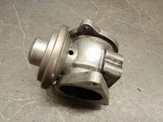 038131501AF 038129637D Клапан EGR Volkswagen Golf 5 Арт e12759328, вид 1
